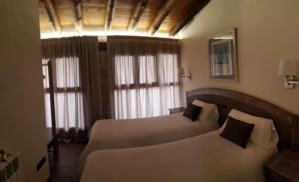 Casa Gabalda Apartamentos Valderrobres Buitenkant foto